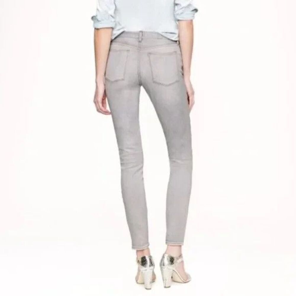 Women's J. Crew Grey Smoke Wash Toothpick Ankle Jeans Size 31 X 28 - Picture 3 of 11